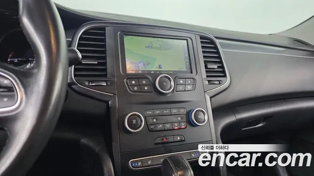 Renault-KoreaSamsung Megane 2019 thumb 12