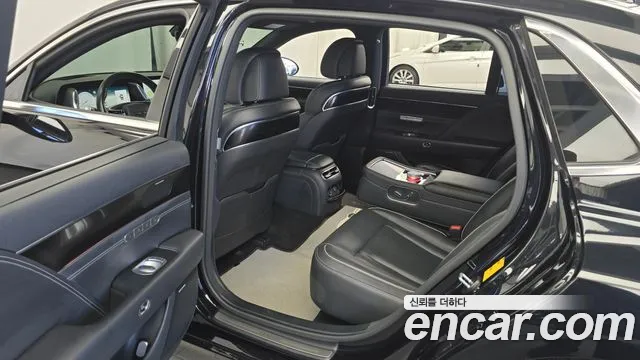 Genesis G90 2022 thumb 12
