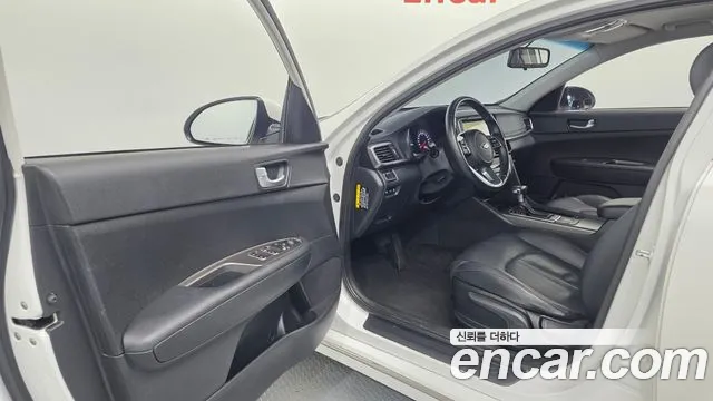 Kia K5 2019 thumb 10
