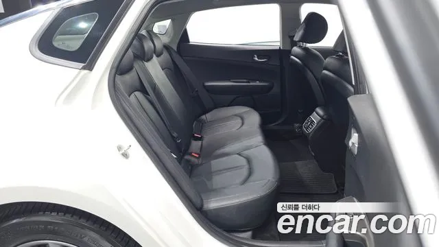 Kia K5 2019 thumb 11