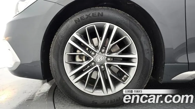 Hyundai Grandeur 2018 thumb 5