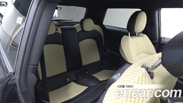 MINI Hatch 2023 thumb 11