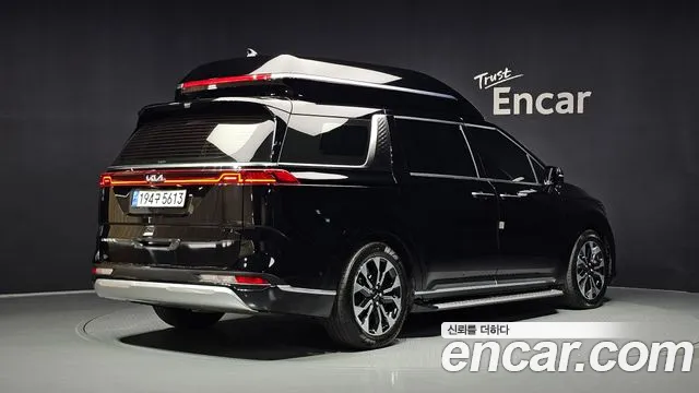 Kia Carnival 2021 thumb 2