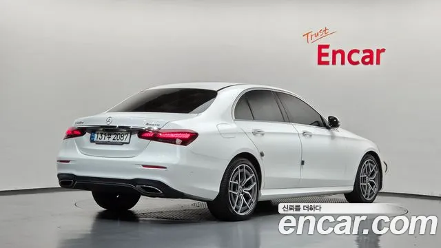 Mercedes-Benz E-Класс 2020 thumb 2