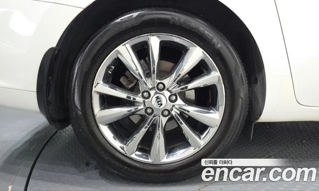 Kia Carnival 2018 thumb 4