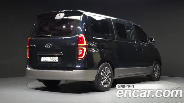 Hyundai Starex 2019 thumb 2