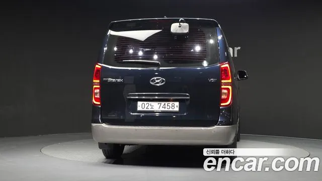 Hyundai Starex 2019 thumb 4