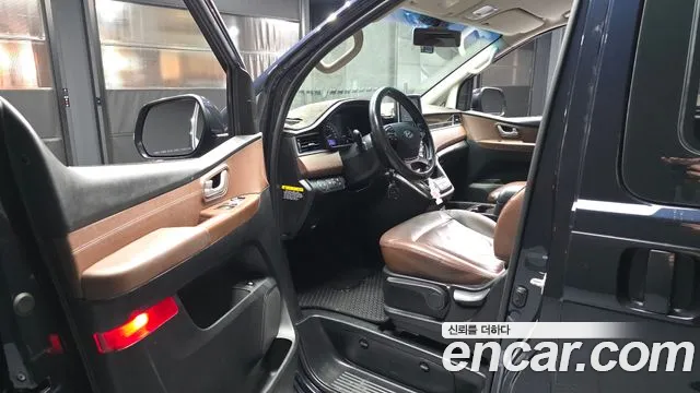 Hyundai Starex 2019 thumb 10