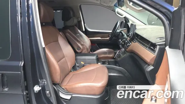 Hyundai Starex 2019 thumb 11