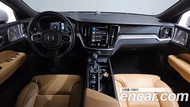 Volvo V60 2020 thumb 6
