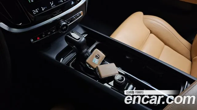 Volvo V60 2020 thumb 8