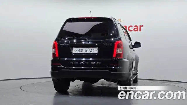 KG_Mobility_Ssangyong Rexton 2013 thumb 4