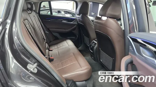 BMW X4 2020 thumb 11