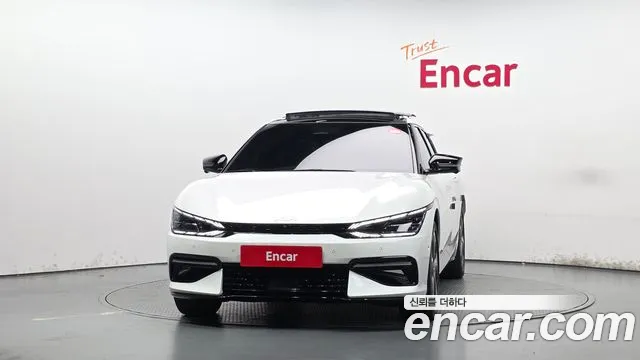 Kia EV6 2023 thumb 3