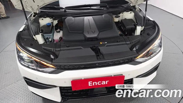 Kia EV6 2023 thumb 6