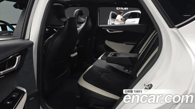 Kia EV6 2023 thumb 11