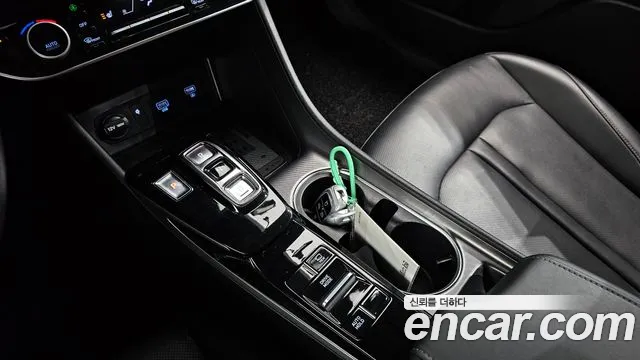 Hyundai Sonata 2021 thumb 9