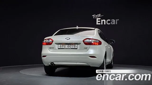Renault-KoreaSamsung Fluence 2015 thumb 4