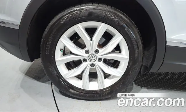 Volkswagen Tiguan 2019 thumb 5