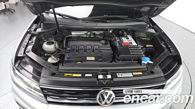 Volkswagen Tiguan 2019 thumb 6