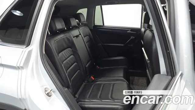 Volkswagen Tiguan 2019 thumb 11