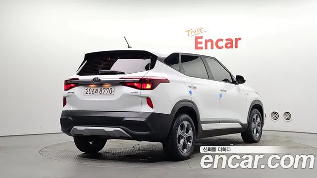 Kia Seltos 2021 thumb 2