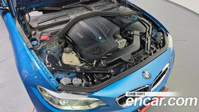 BMW M2 2017 thumb 6