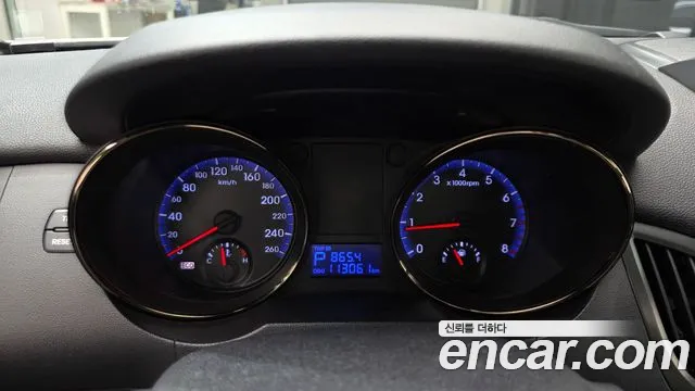 Hyundai Genesis 2011 thumb 8