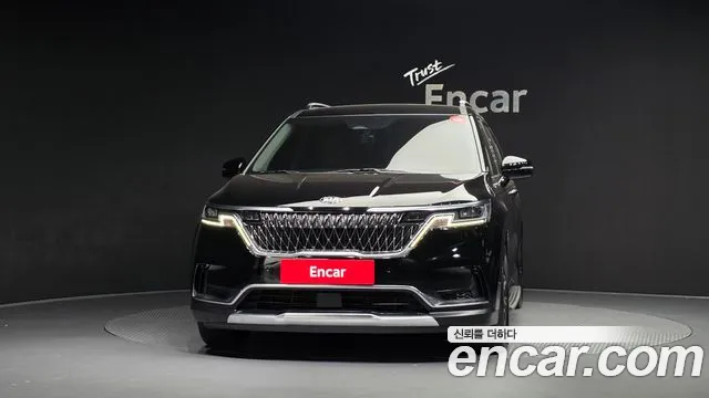 Kia Carnival 2021 thumb 3