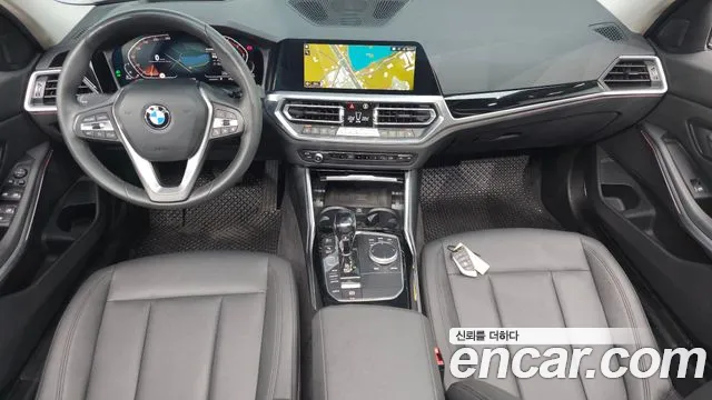 BMW 3-Series 2019 thumb 7