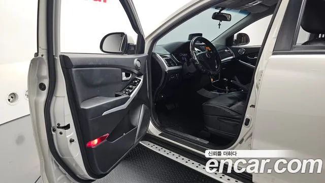 KG_Mobility_Ssangyong KORANDO 2014 thumb 10