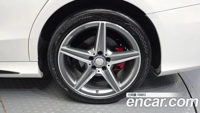 Mercedes-Benz C-Класс 2015 thumb 4