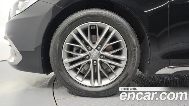 Hyundai Grandeur 2017 thumb 5