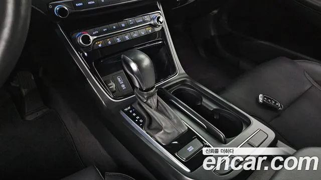 Hyundai Grandeur 2017 thumb 9