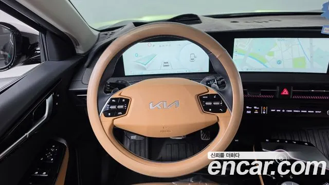 Kia EV6 2023 thumb 12