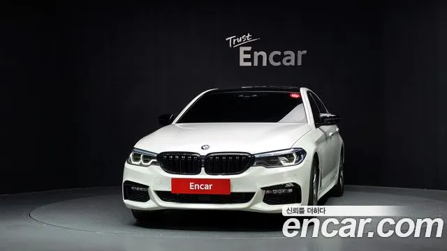 BMW 5-Series 2017 thumb 4