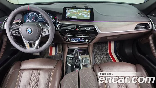 BMW 5-Series 2017 thumb 7