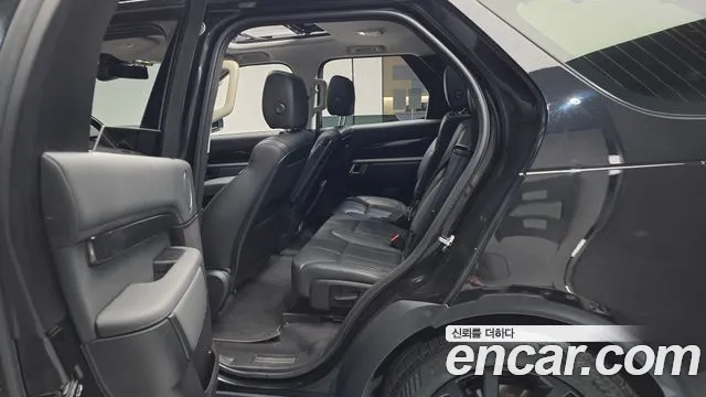 Land Rover Discovery 2018 thumb 10