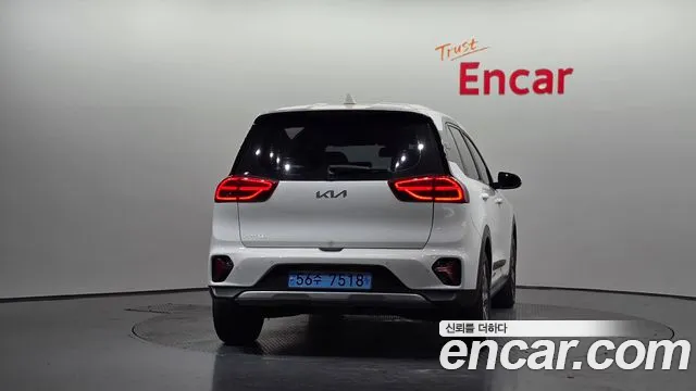 Kia Niro 2022 thumb 4