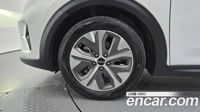 Kia Niro 2022 thumb 5