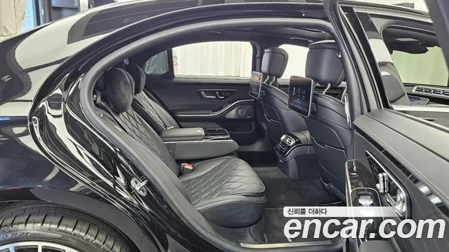 Mercedes-Benz S-Класс 2024 thumb 12