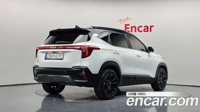 Kia Seltos 2024 thumb 2