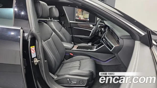 Audi A7 2022 thumb 10