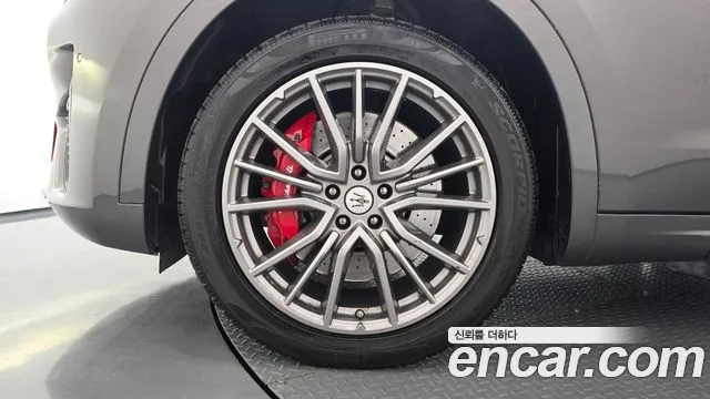 Maserati Levante 2019 thumb 5