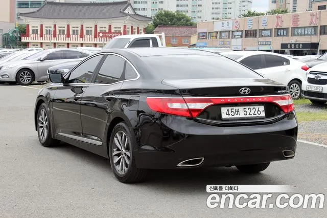 Hyundai Grandeur 2012 thumb 6