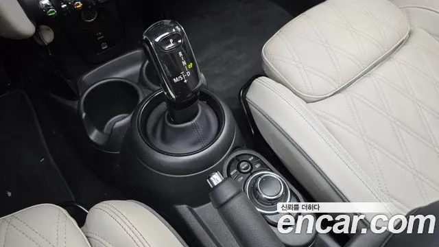MINI Hatch 2023 thumb 9