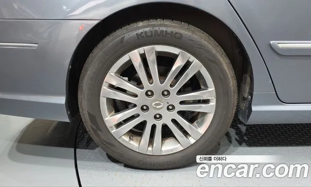 Renault-KoreaSamsung Latitude 2010 thumb 5
