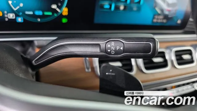 Mercedes-Benz GLE 2019 thumb 9