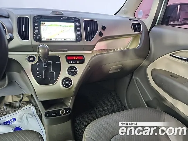Kia Ray 2012 thumb 10