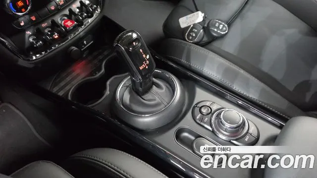 MINI Clubman 2023 thumb 9